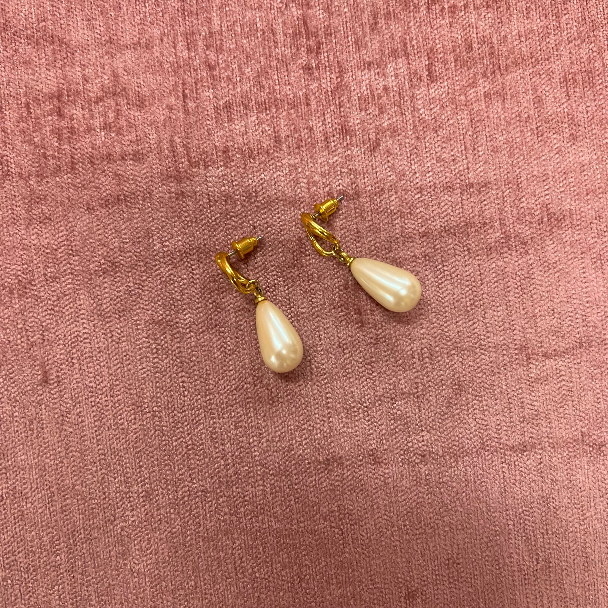 Gold & Pearl Dangle Earrings