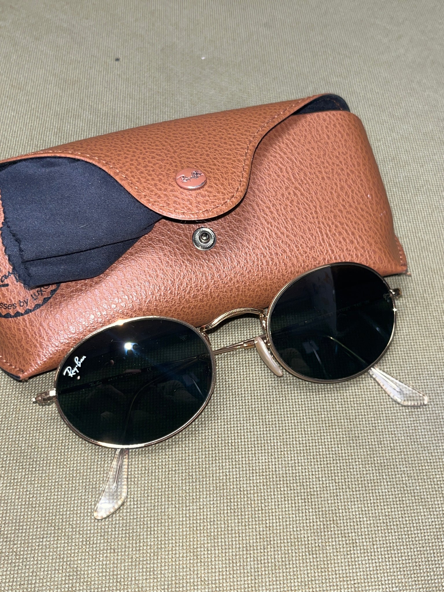 Ray Bands gold and oval