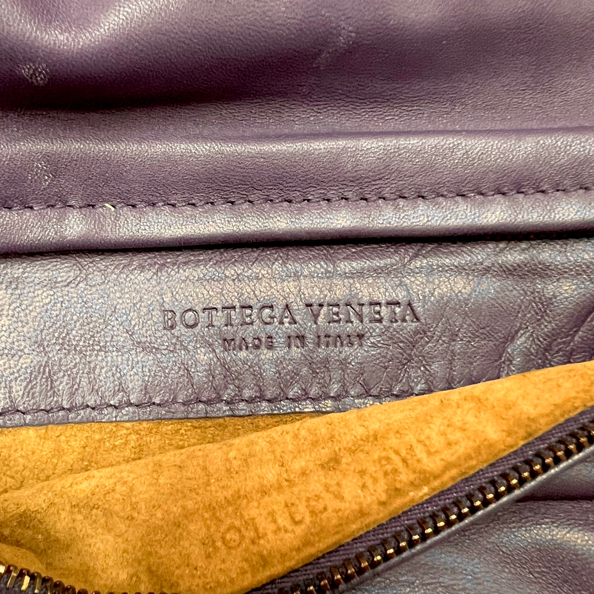 Navy Bottega Clutch - Consignment