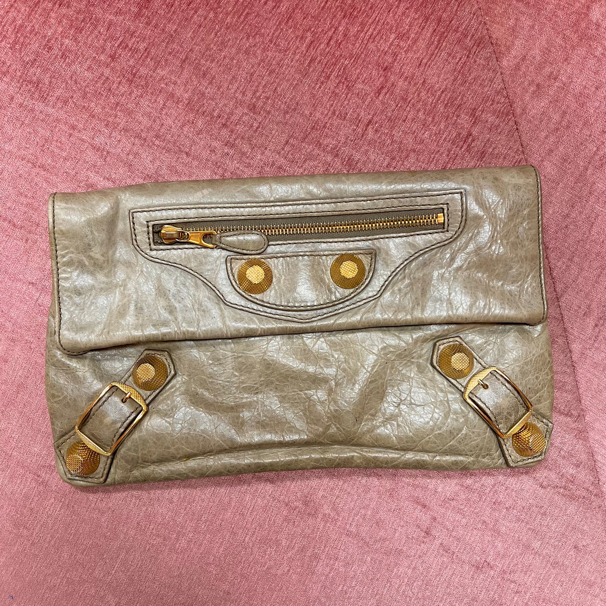 Nude balenciaga Clutch - Consignment