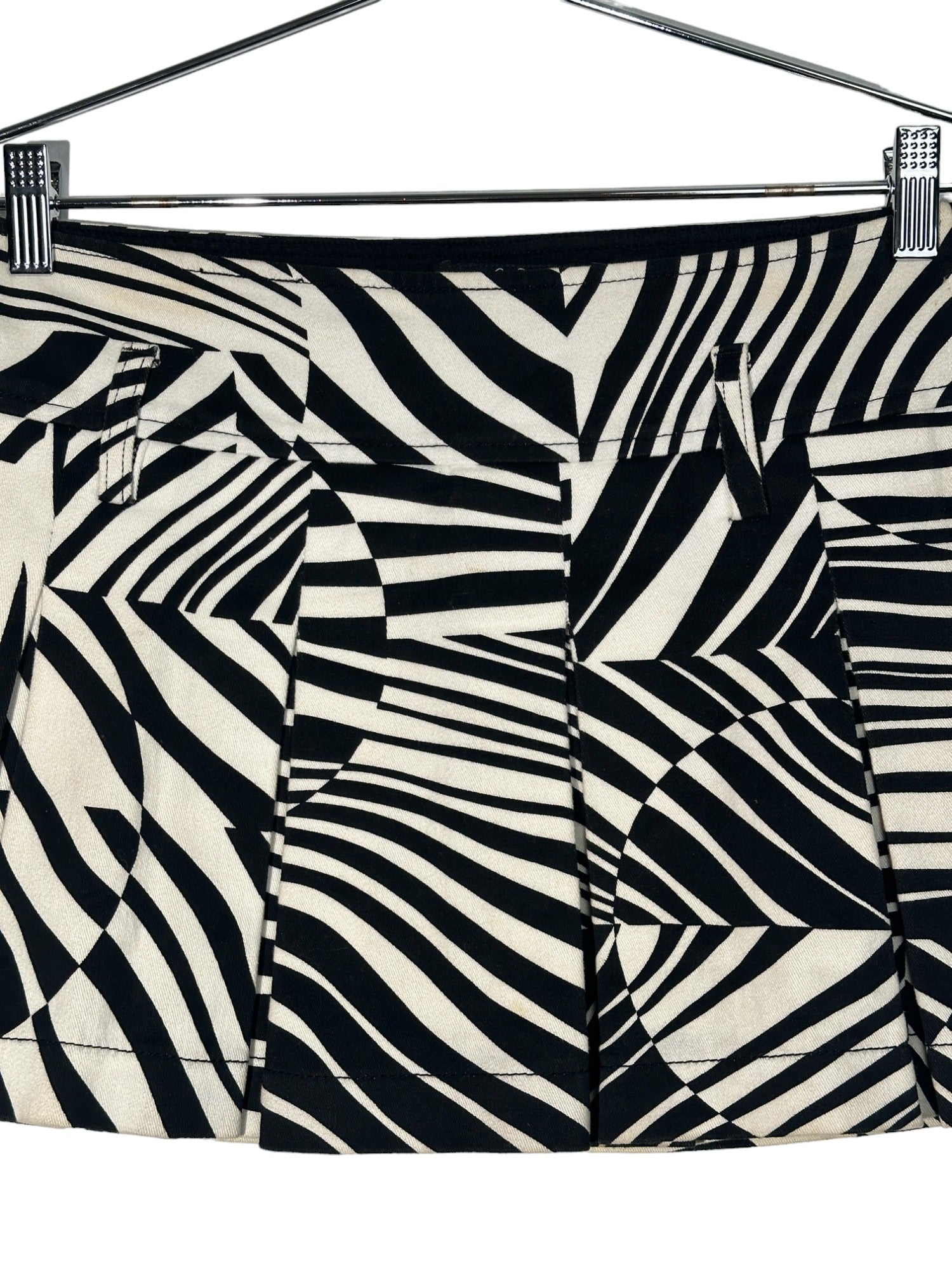 Abstract B&W Pattern Mini Skirt